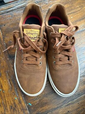 Levi's Men's Miles Tumbled WX Brown Leather Tennis Shoes Size 9.5